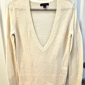 Express Cream & Gold Fleck V-Neck Sweater Classic Fit